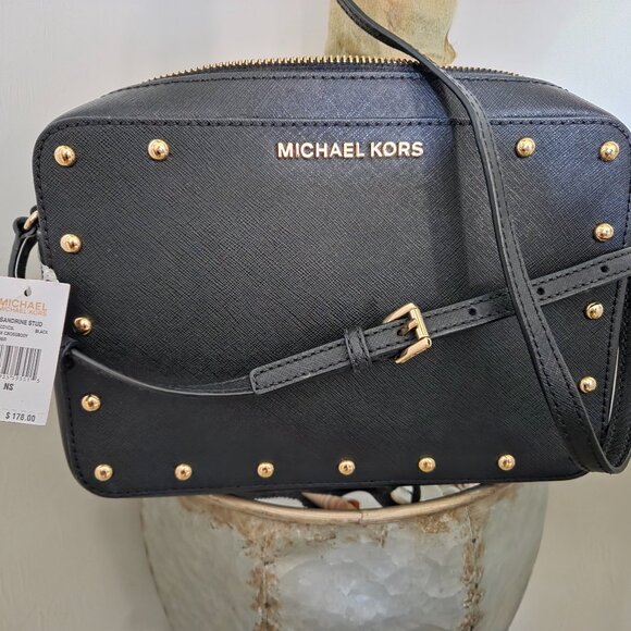 Michael Kors Handbags - NWT Michael Kors Bag